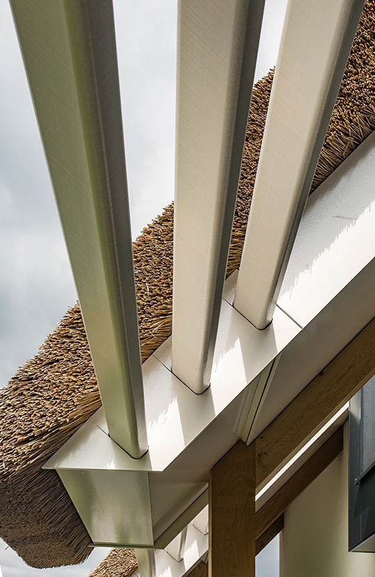 Moderne lamellen in moderne schuurwoning