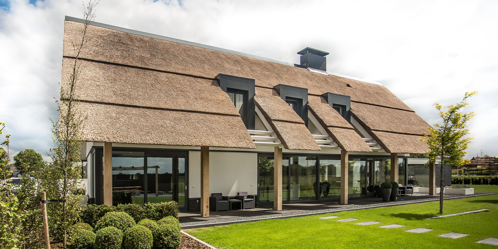Unieke woning met rieten kap