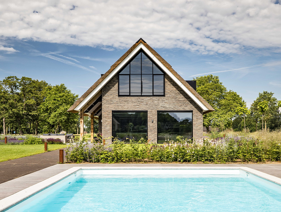 Schuurwoning met zwembad