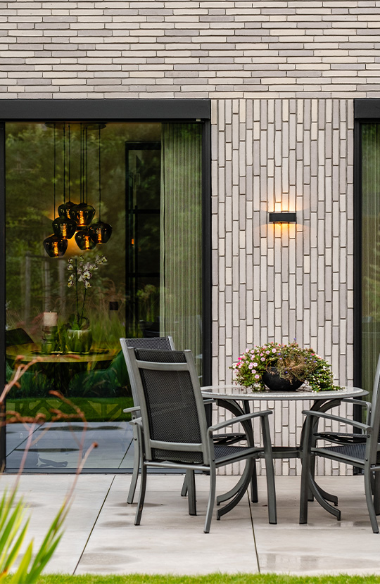 Steen en buitenverlichting luxe woning